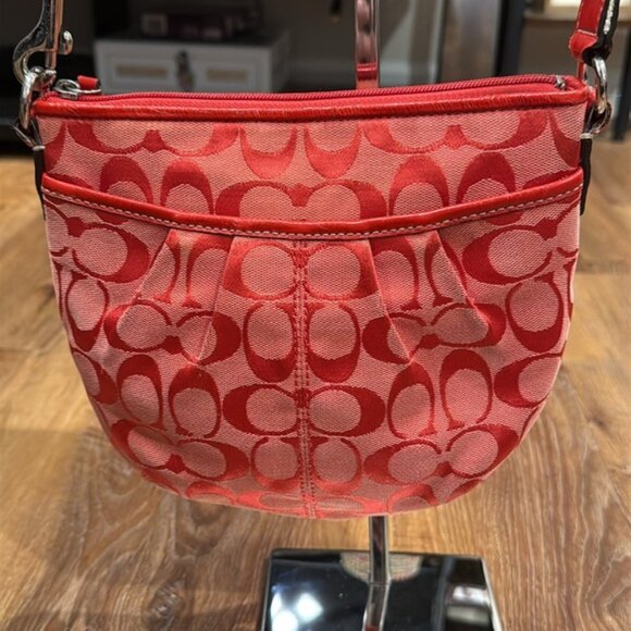 Coach Cherry Red Signature Swing Pleated F42835 Crossbody/Shoulder/Waist Bag NWT - Picture 2 of 16